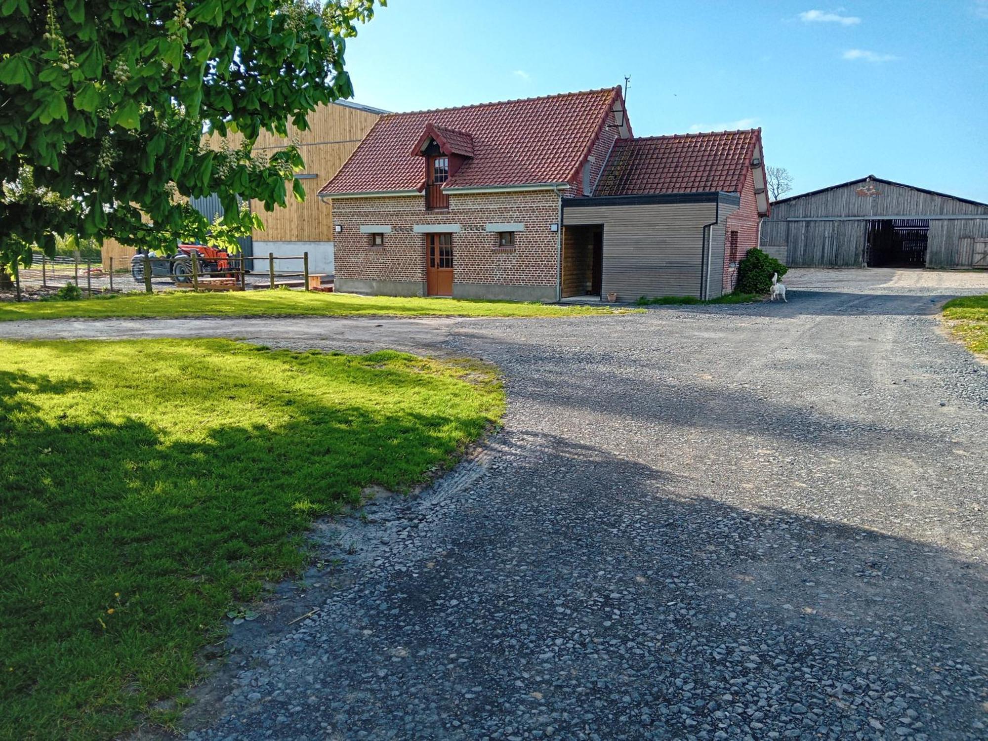 Gite Ferme Du Marronnier Derchigny Екстериор снимка
